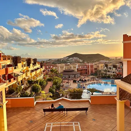 Sunset 5 Апартаменты