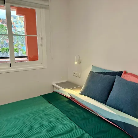 Sunset 5 & Heated Pool Apartment Los Cristianos (Tenerife)