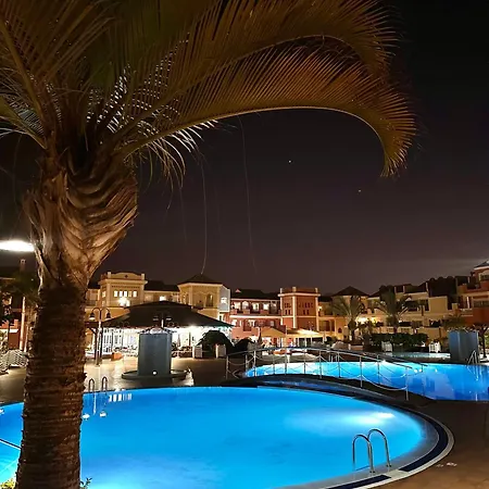 Sunset 5 & Heated Pool Apartment Los Cristianos (Tenerife)